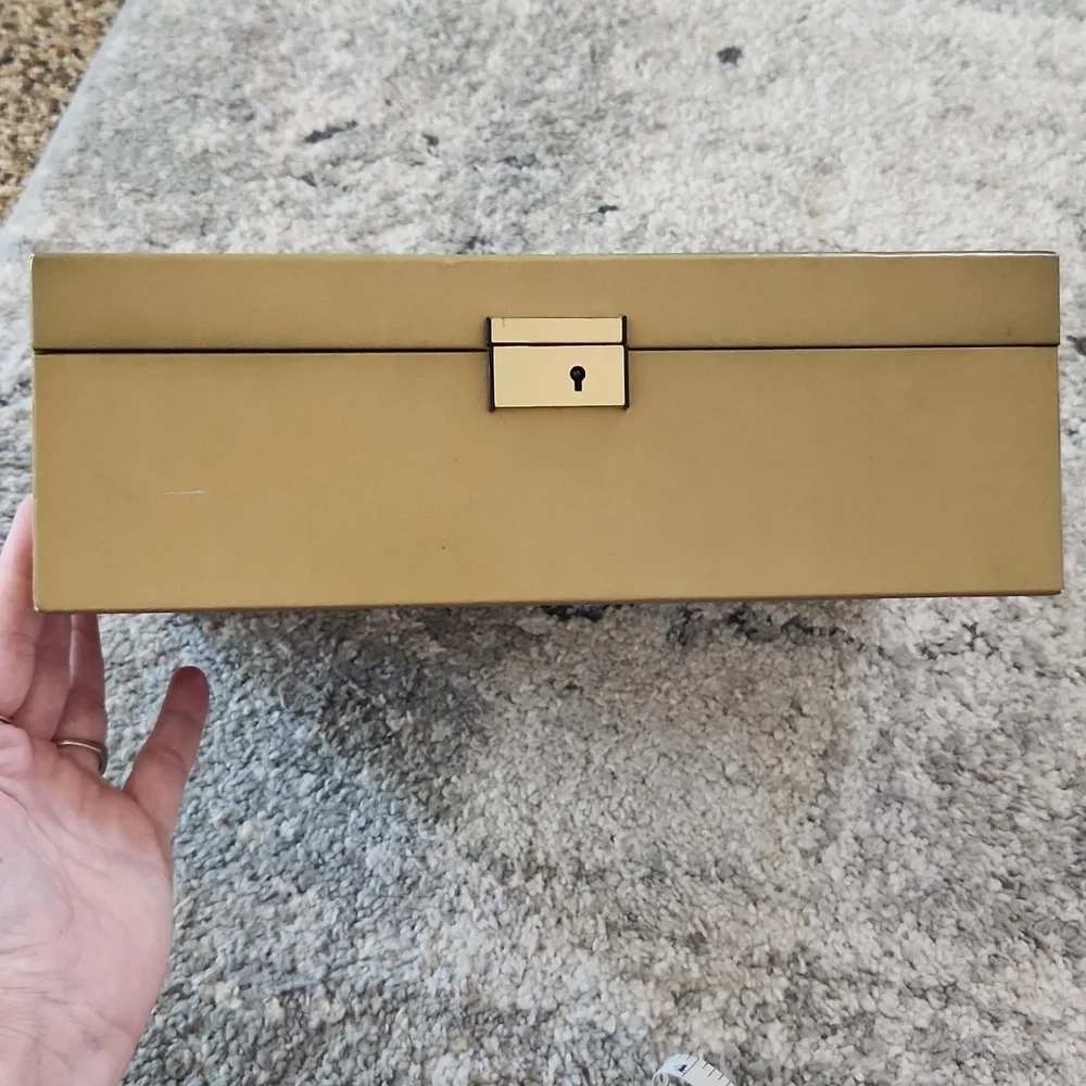 Vintage Princess Gardner Gold Jewelry Box